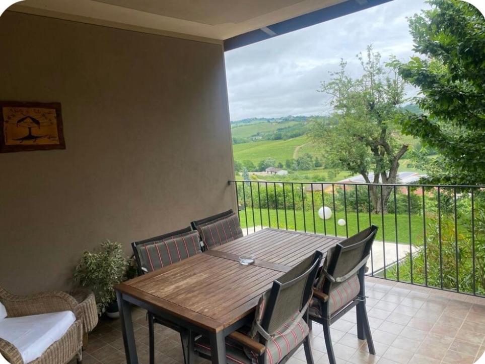 Agriturismo Bottega Di Rosanna Castagnole delle Lanze Ngoại thất bức ảnh