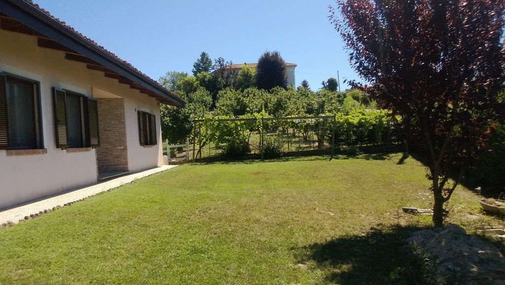 Agriturismo Bottega Di Rosanna Castagnole delle Lanze Ngoại thất bức ảnh